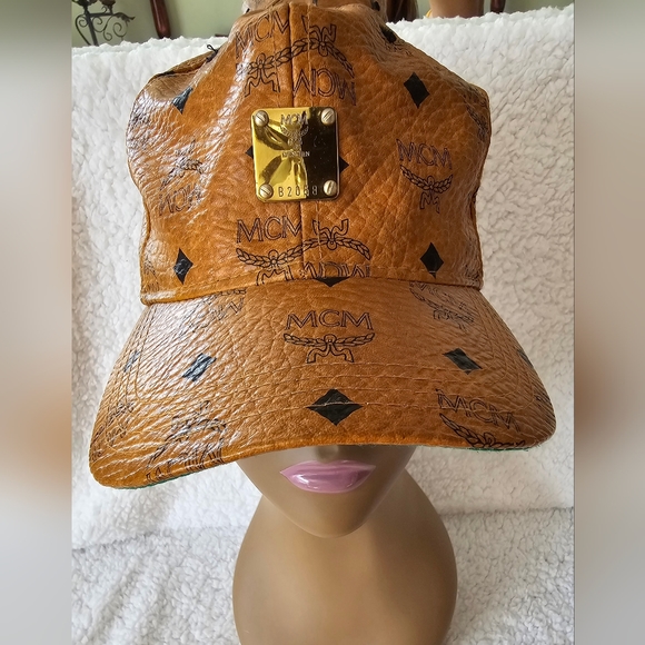 💯Authentic MCM Snapback Monogram Baseball Laether Cap - Picture 10 of 14